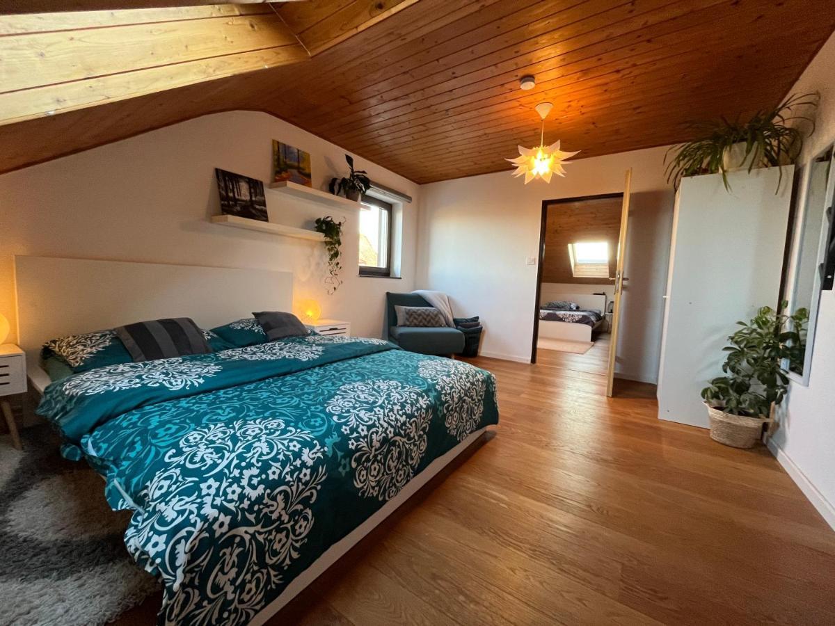 "Stone'S Throw" Krumlov 5 Min By Car, Lipno 15 Min By Car, 2 Bdrooms,Playroom Kájov Exterior foto