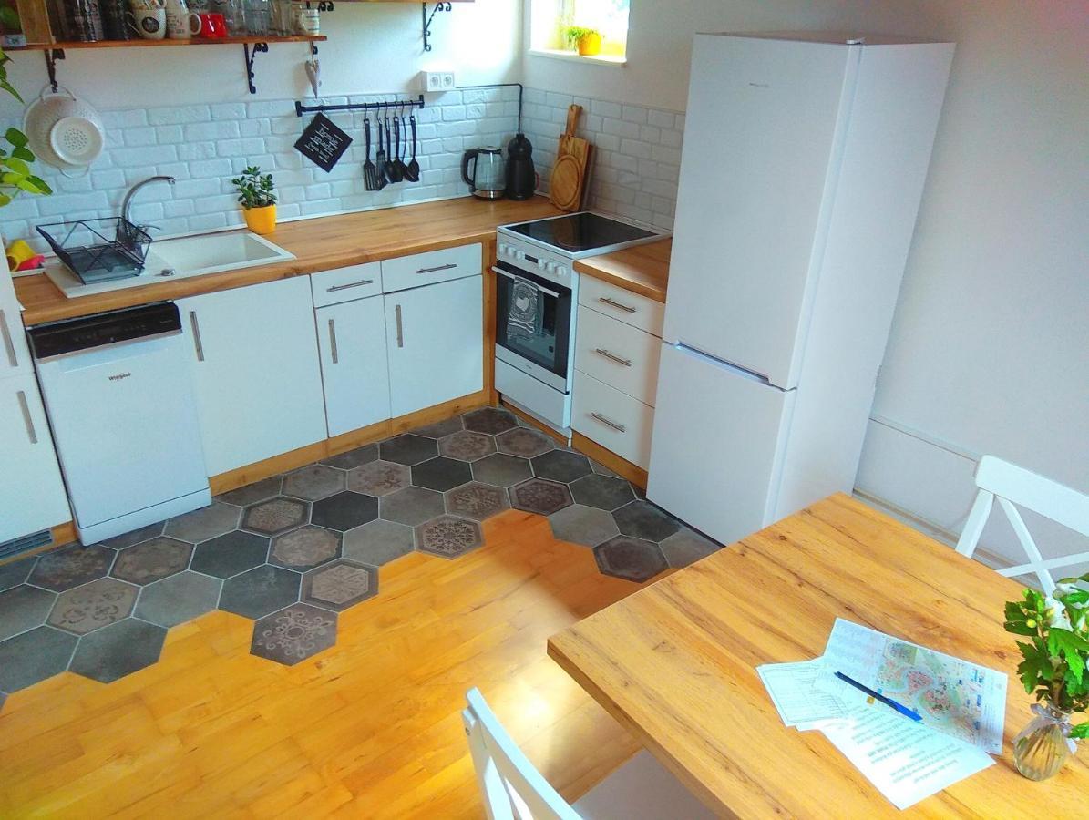 "Stone'S Throw" Krumlov 5 Min By Car, Lipno 15 Min By Car, 2 Bdrooms,Playroom Kájov Exterior foto